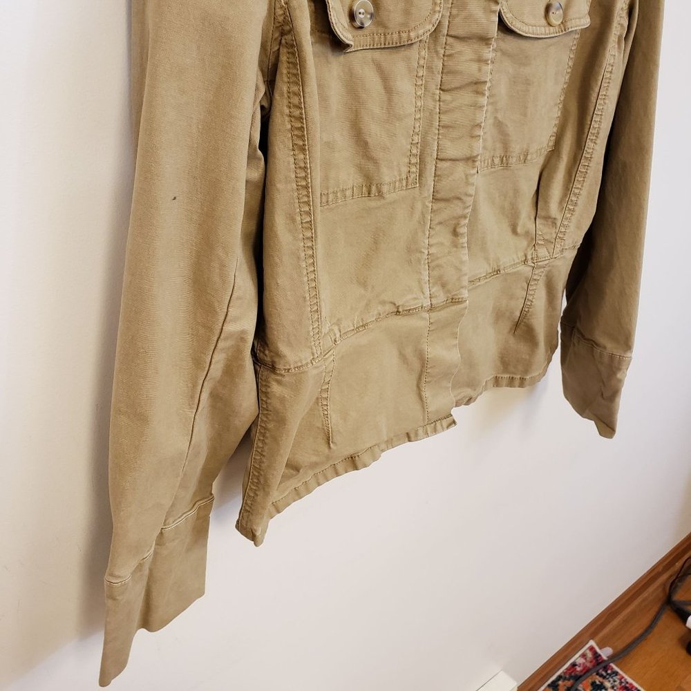 Cabi Womens Tan Canvas Utility Jacket Size M Button Up Flap Pockets Peplum Waist - Picture 3 of 9